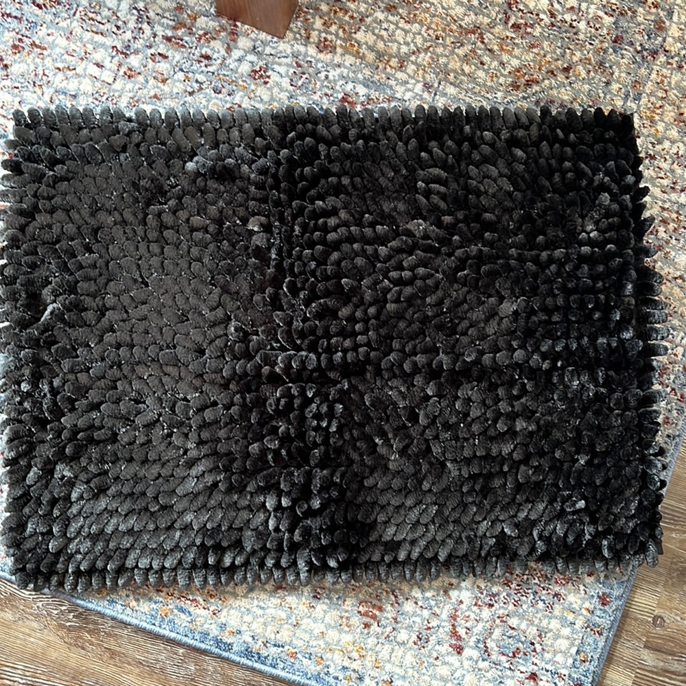 Mainstays bathroom rug